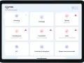 Tablette affichant l'interface Komia pour un restaurant, avec des tuiles pour le planning, le pointage, les tâches, la température, la traçabilité, l'huile, le DLC, les contrôles à réception et les commandes. Ce classement ERP aide à la gestion quotidi...