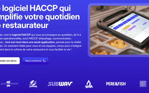 Une tablette affiche un logiciel de gestion pour restaurant, simplifiant le quotidien des restaurateurs avec son système ERP.