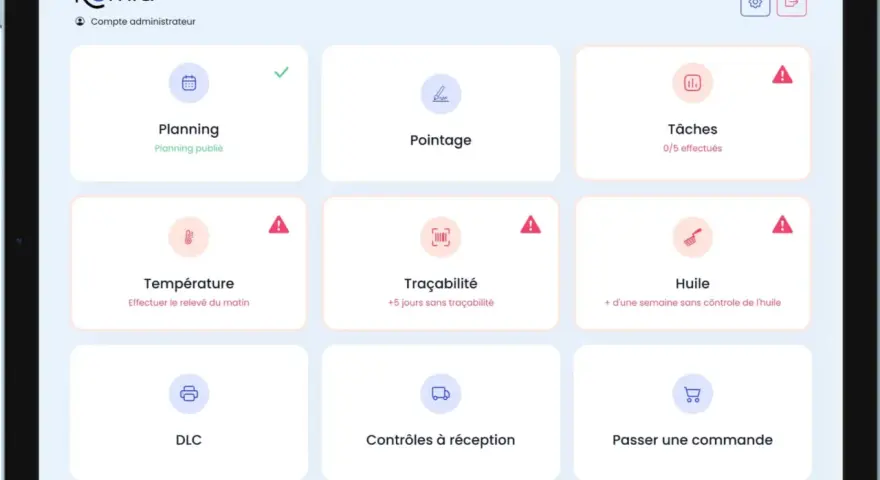 Tablette affichant l'interface Komia pour un restaurant, avec des tuiles pour le planning, le pointage, les tâches, la température, la traçabilité, l'huile, le DLC, les contrôles à réception et les commandes. Ce classement ERP aide à la gestion quotidi...