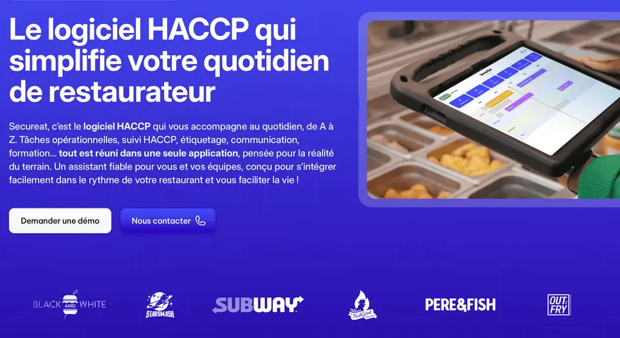 Une tablette affiche un logiciel de gestion pour restaurant, simplifiant le quotidien des restaurateurs avec son système ERP.